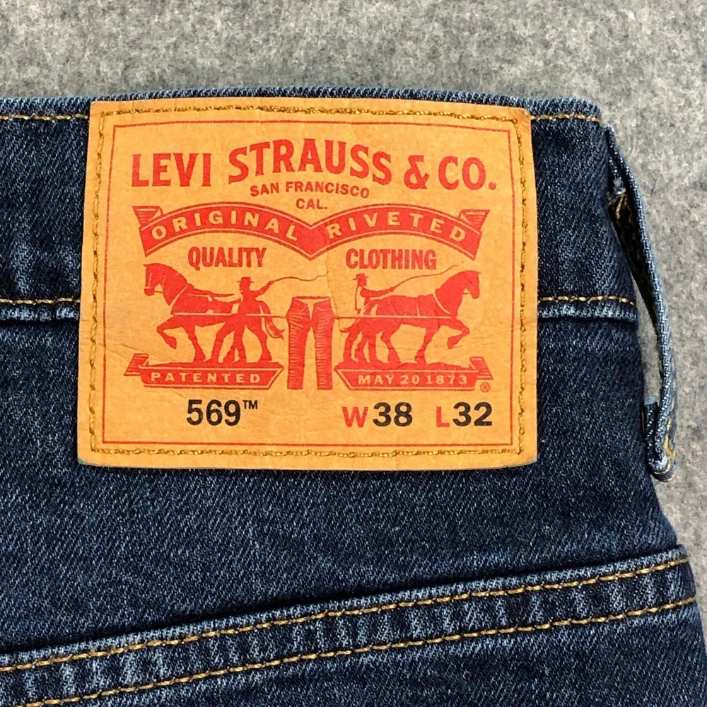 Levis 569 Mens Jeans 38x32 (fits 39x31) Straight Leg Blue Dark Wash Loose Fit